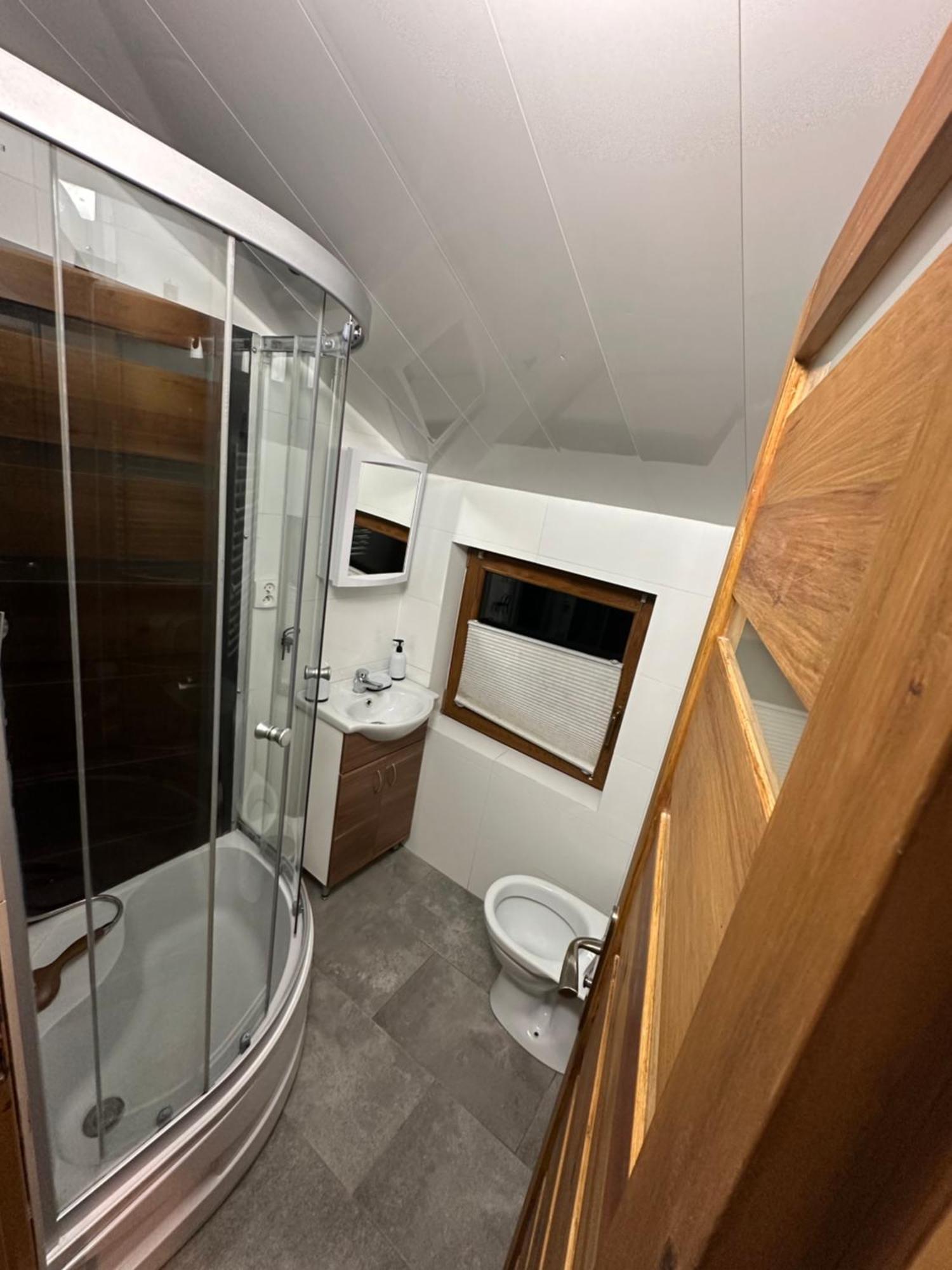 Jozka Chata Max 15 Os Sauna Jacuzzi Porąbka Eksteriør billede