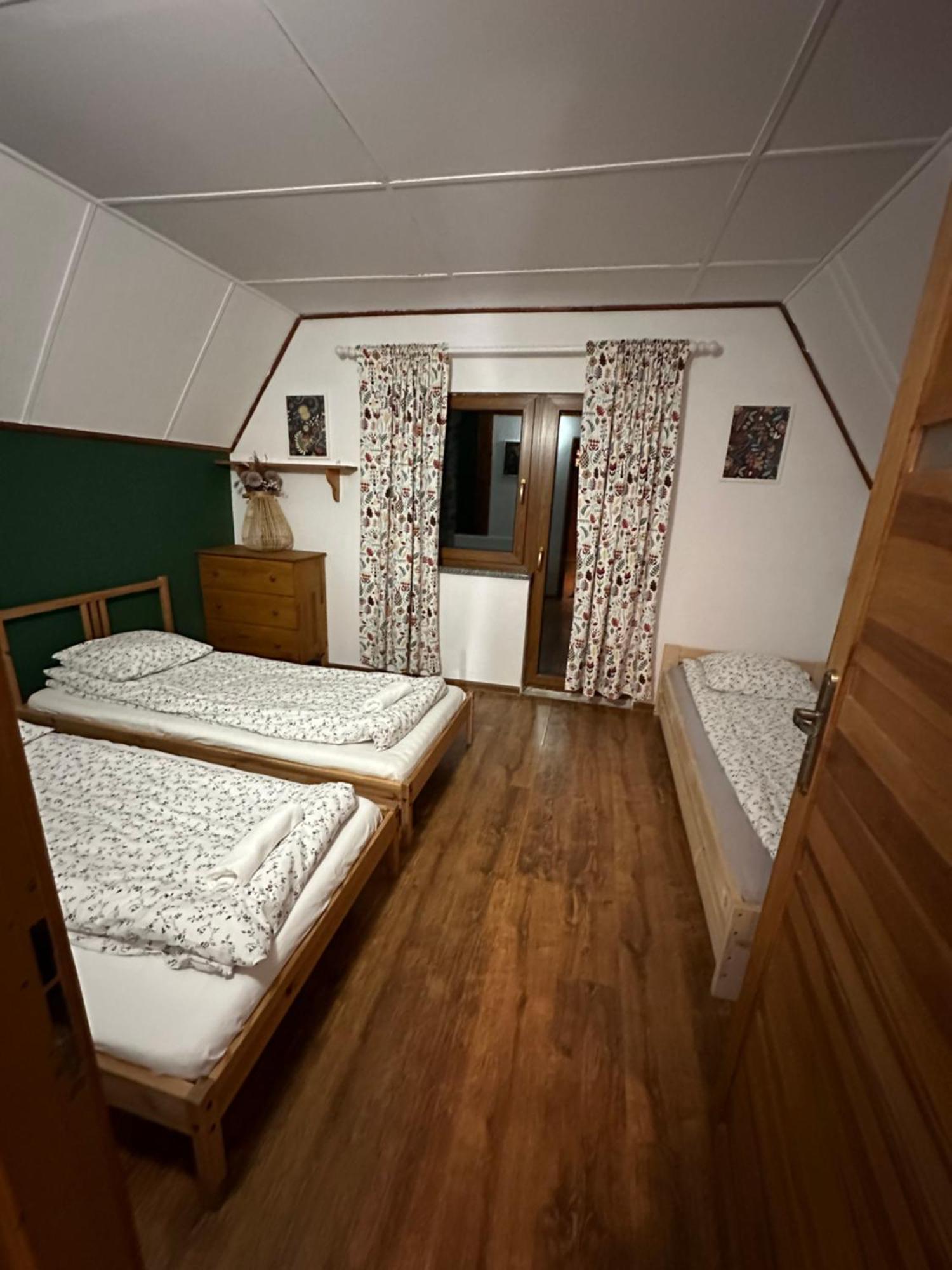 Jozka Chata Max 15 Os Sauna Jacuzzi Porąbka Eksteriør billede